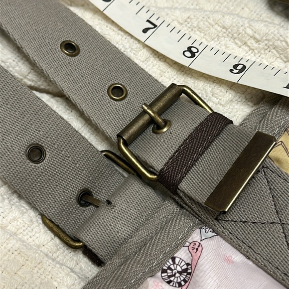 LeSportsac x Kate Sutton Garden Pals Tote Bag - Picture 8 of 8